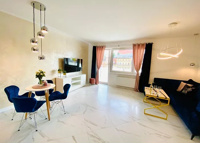 Sunrise يلينيا غورا